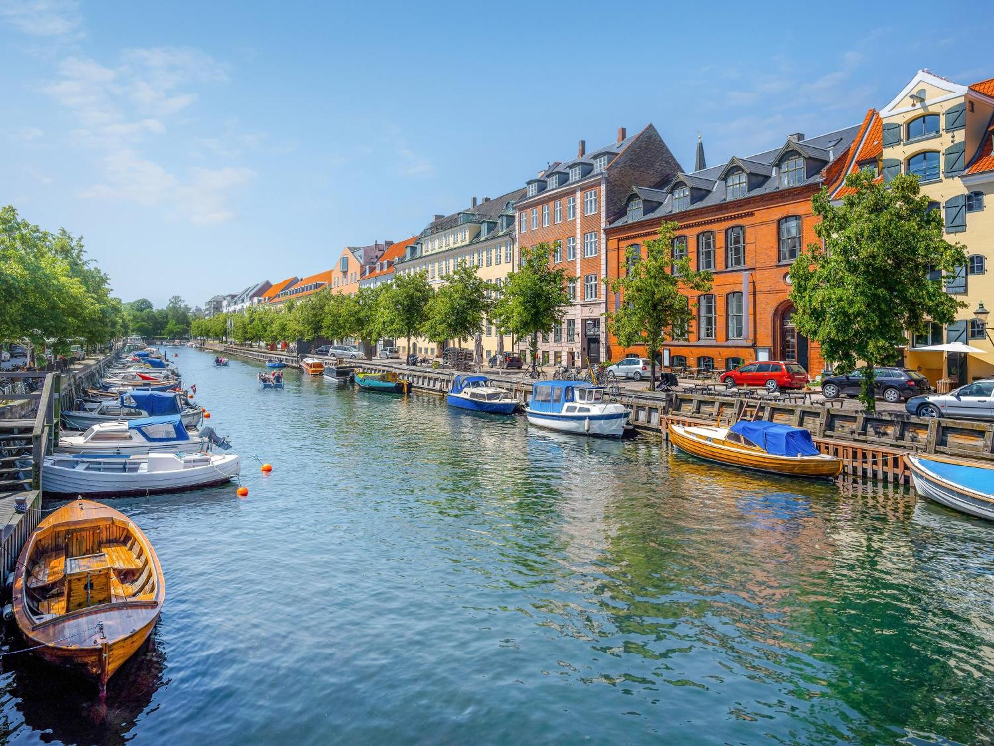 Sanders Leaves - Charming Three-Bedroom Apartment In Downtown Copenhagen Exterior photo