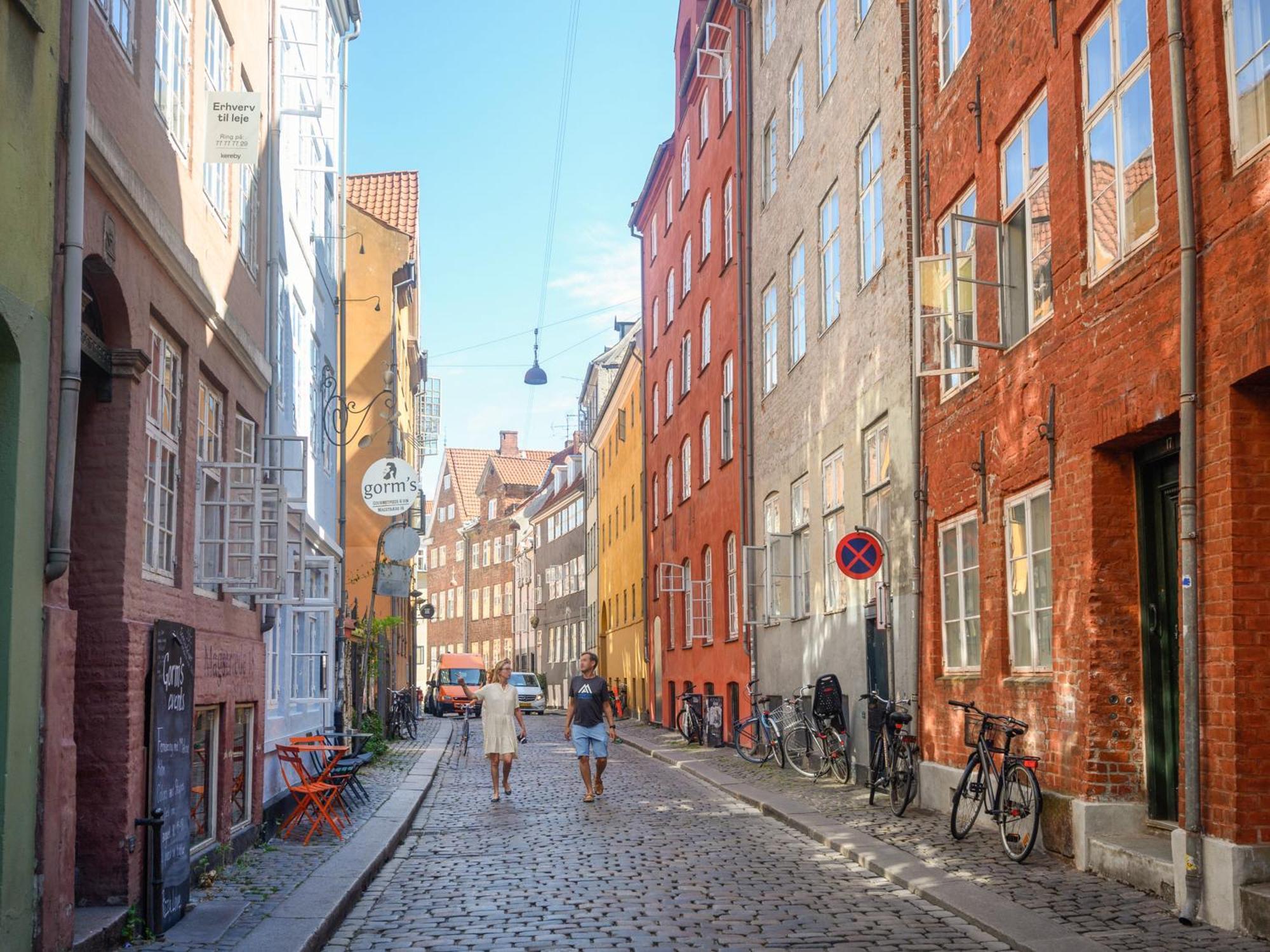 Sanders Leaves - Charming Three-Bedroom Apartment In Downtown Copenhagen Exterior photo