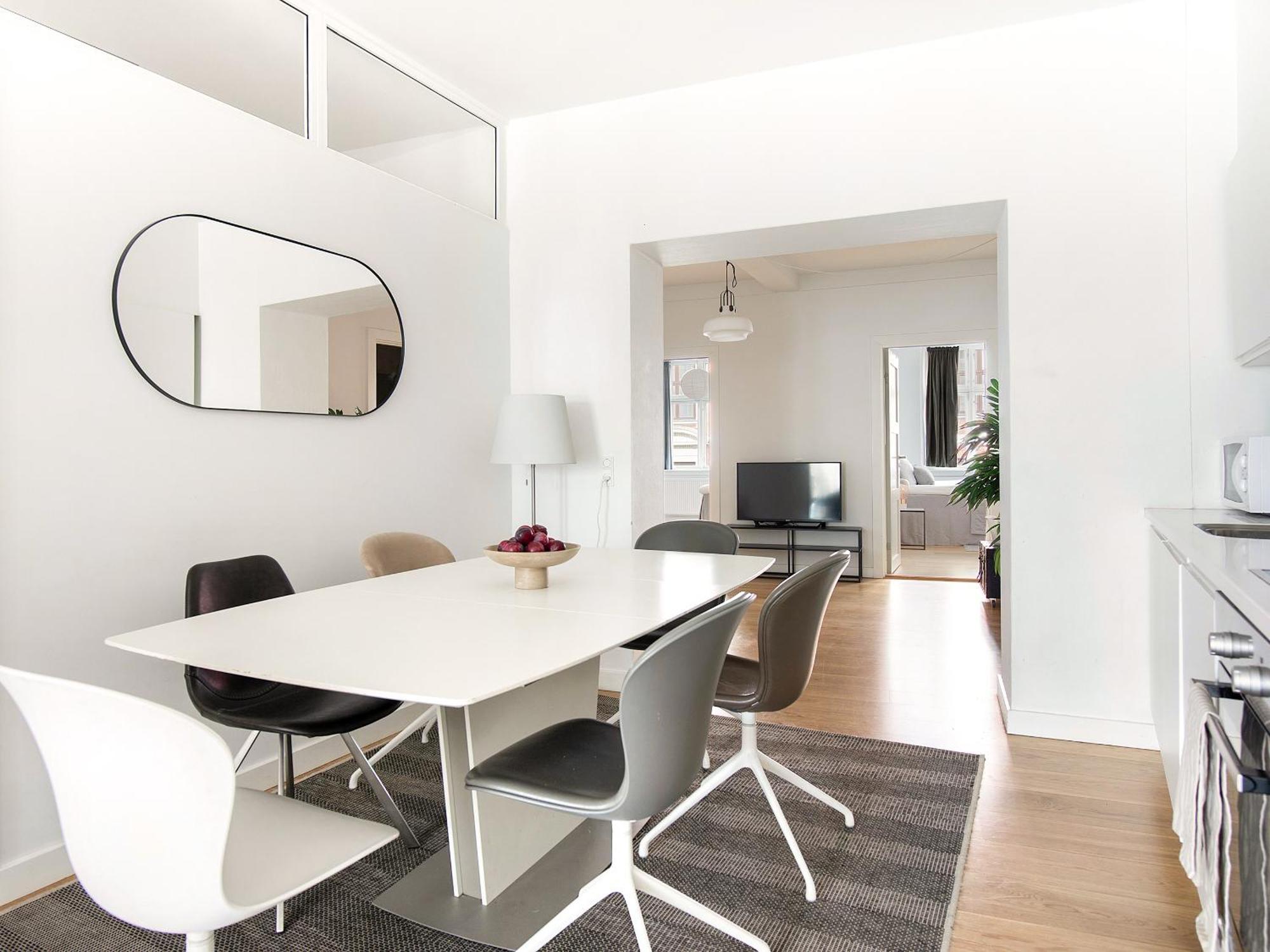 Sanders Leaves - Charming Three-Bedroom Apartment In Downtown Copenhagen Exterior photo